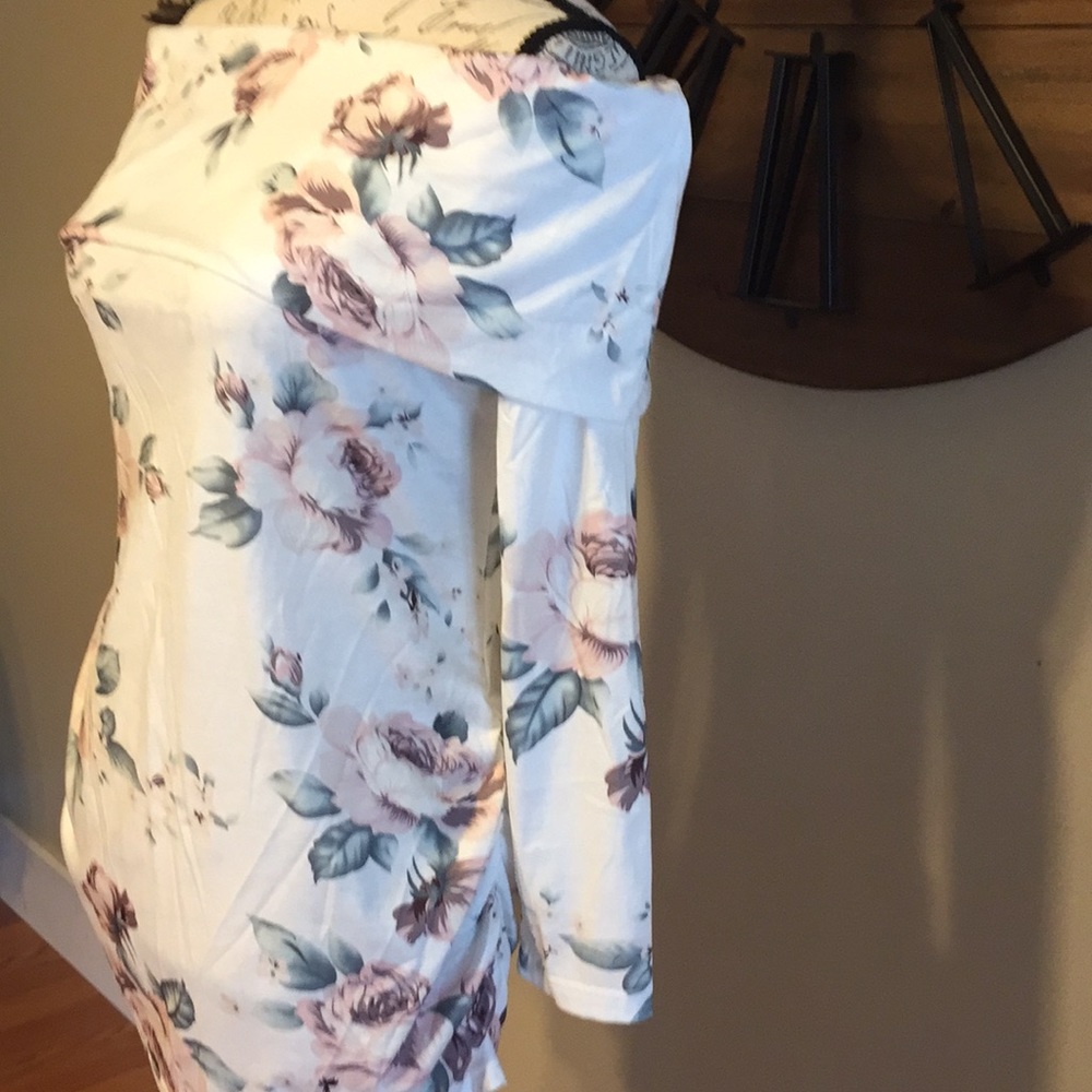 StarMomee Cold Shoulder  Maternity Top - One XXL - Picture 3 of 8